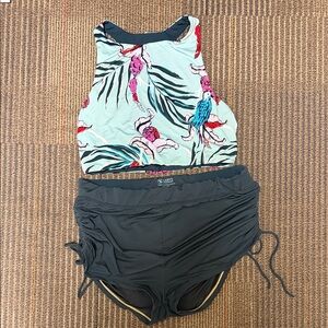 🌊💙 Carve Designs Mint Floral High-Neck Sport Top with Mint Ruched Bottoms 💙🌊